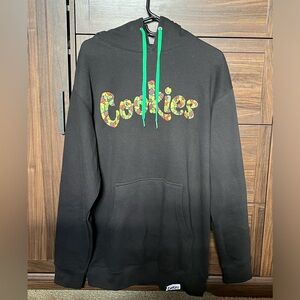 “Cookies” brand sweatshirt.